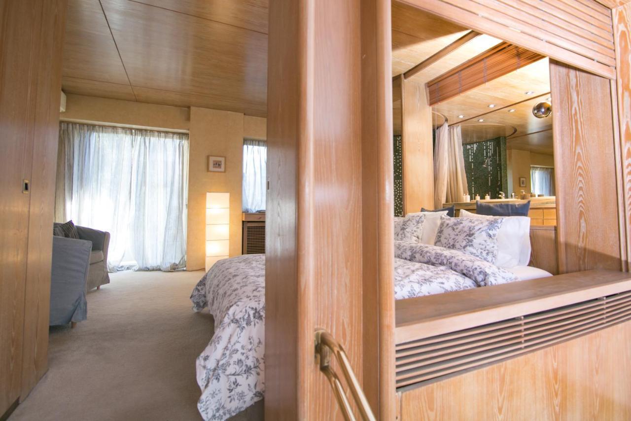 One-Of-A-Kind Athens Riviera Apartment Luaran gambar