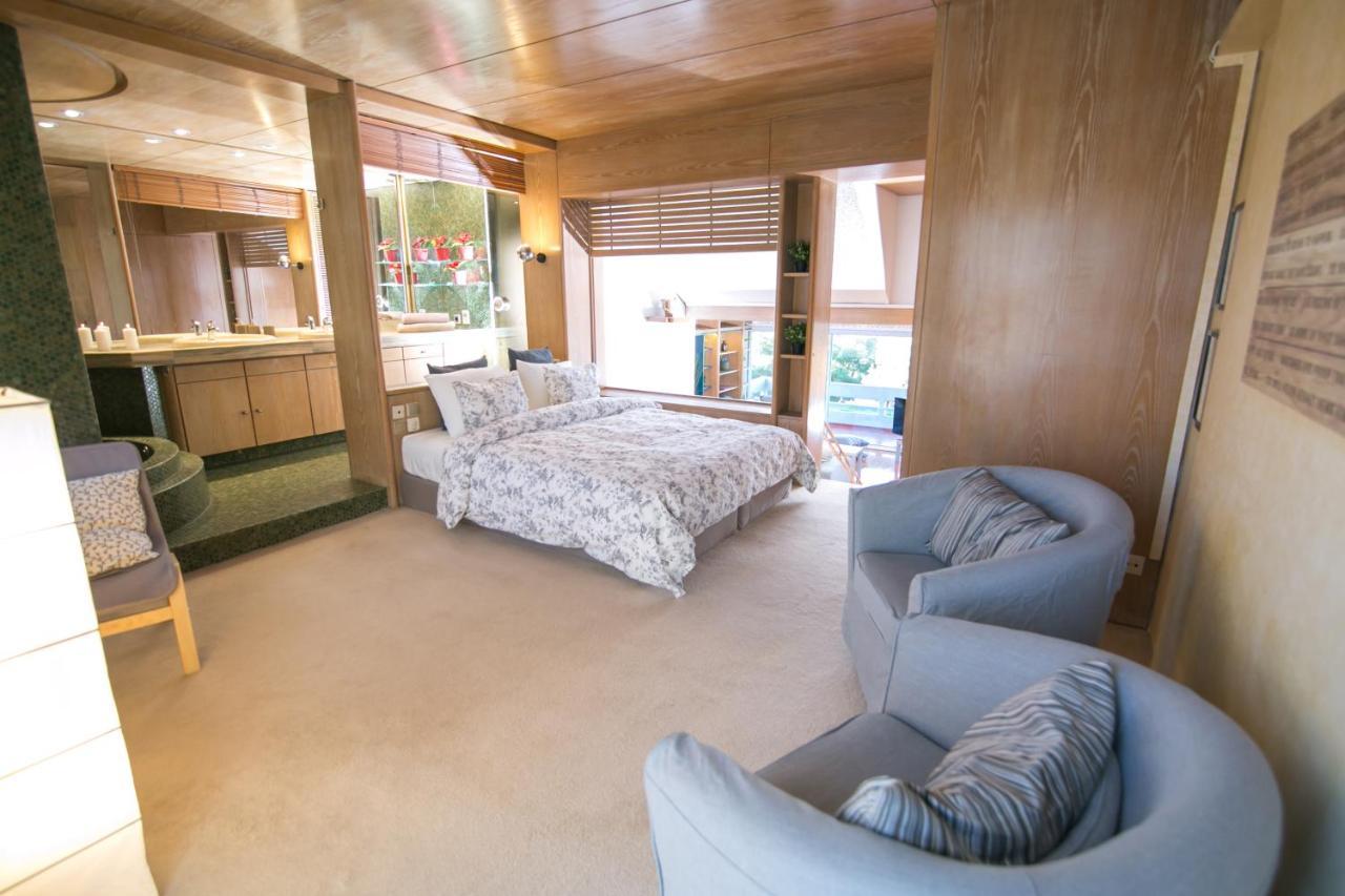 One-Of-A-Kind Athens Riviera Apartment Luaran gambar