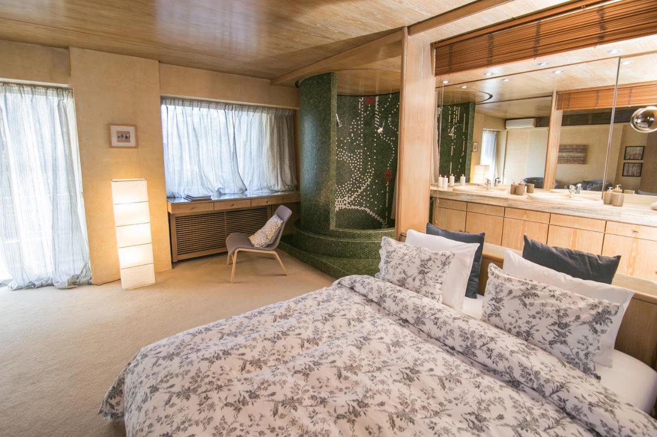 One-Of-A-Kind Athens Riviera Apartment Luaran gambar